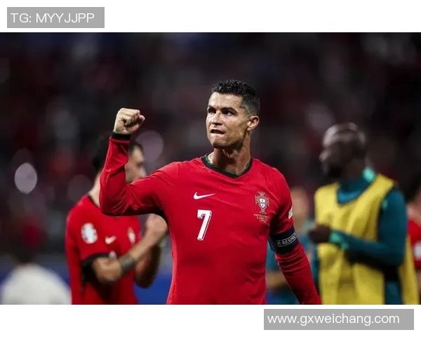 全球足球巨星精美壁纸合集 助你欣赏经典球场瞬间与璀璨球星风采 全球足球巨星精美壁纸合集 助你欣赏经典球场瞬间与璀璨球星风采